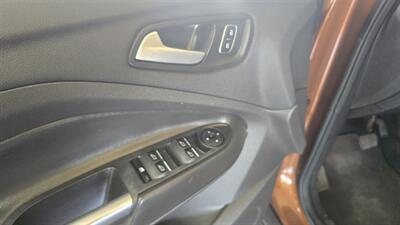 2017 Ford Escape SE 4DR SUV - Photo 17 - Hamilton, OH 45015