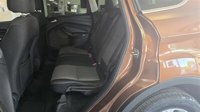 2017 Ford Escape SE 4DR SUV - Photo 11 - Hamilton, OH 45015