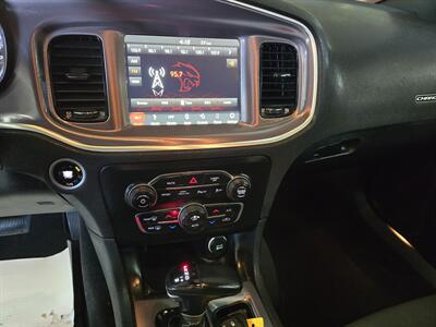 2019 Dodge Charger SXT   - Photo 23 - Hamilton, OH 45015