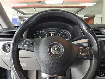 2013 Volkswagen Passat TDI SE 4DR SEDAN   - Photo 20 - Hamilton, OH 45015