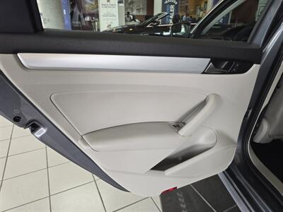 2013 Volkswagen Passat TDI SE 4DR SEDAN   - Photo 10 - Hamilton, OH 45015