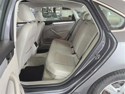 2013 Volkswagen Passat TDI SE 4DR SEDAN   - Photo 11 - Hamilton, OH 45015