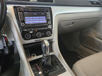 2013 Volkswagen Passat TDI SE 4DR SEDAN   - Photo 22 - Hamilton, OH 45015