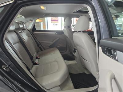 2013 Volkswagen Passat TDI SE 4DR SEDAN   - Photo 16 - Hamilton, OH 45015