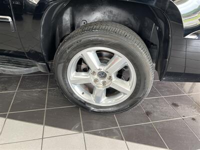 2009 Chevrolet Avalanche LTZ CREW CAB 4X4   - Photo 31 - Hamilton, OH 45015