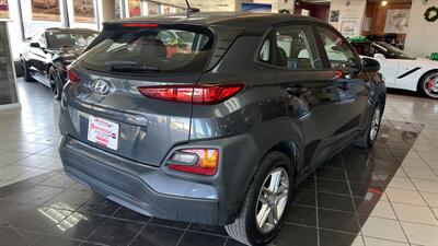 2021 Hyundai Kona SE 4DR CROSSOVER   - Photo 6 - Hamilton, OH 45015