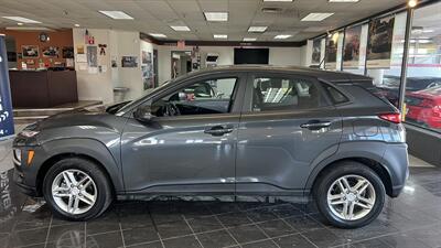 2021 Hyundai Kona SE 4DR CROSSOVER   - Photo 2 - Hamilton, OH 45015