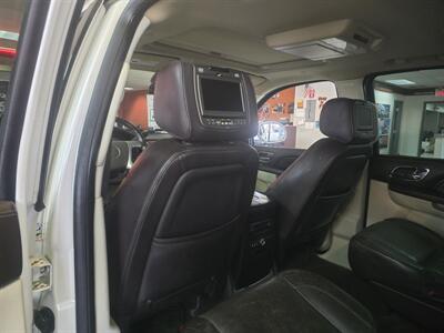 2012 Cadillac Escalade Platinum Edition 4DR SUV AWD - Photo 11 - Hamilton, OH 45015