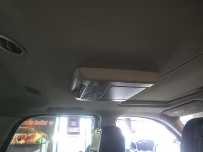 2012 Cadillac Escalade Platinum Edition 4DR SUV AWD - Photo 22 - Hamilton, OH 45015