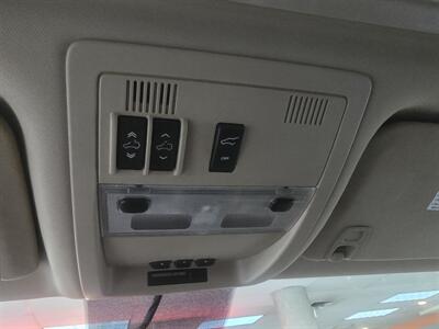 2012 Cadillac Escalade Platinum Edition 4DR SUV AWD - Photo 29 - Hamilton, OH 45015