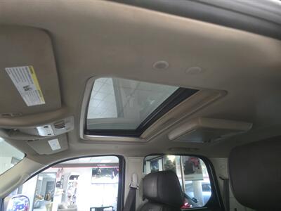 2012 Cadillac Escalade Platinum Edition 4DR SUV AWD - Photo 30 - Hamilton, OH 45015