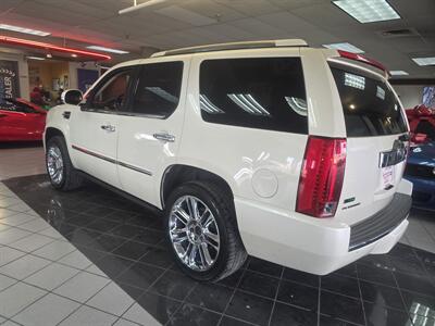 2012 Cadillac Escalade Platinum Edition 4DR SUV AWD - Photo 6 - Hamilton, OH 45015