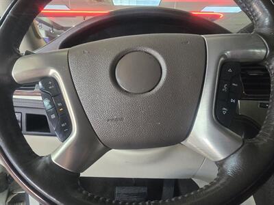 2012 Cadillac Escalade Platinum Edition 4DR SUV AWD - Photo 28 - Hamilton, OH 45015