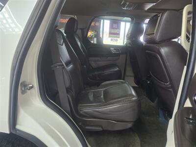 2012 Cadillac Escalade Platinum Edition 4DR SUV AWD - Photo 20 - Hamilton, OH 45015