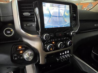 2019 RAM 1500 Laramie CREW CAB 4X4   - Photo 26 - Hamilton, OH 45015