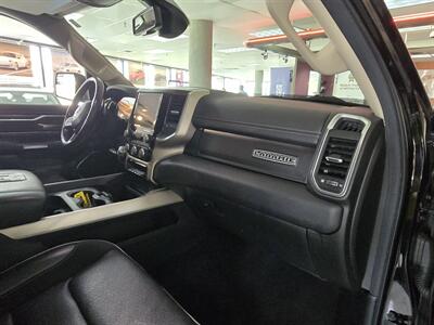 2019 RAM 1500 Laramie CREW CAB 4X4   - Photo 14 - Hamilton, OH 45015