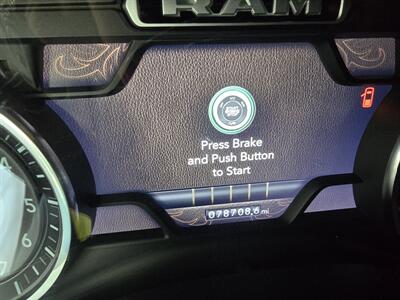 2019 RAM 1500 Laramie CREW CAB 4X4   - Photo 35 - Hamilton, OH 45015