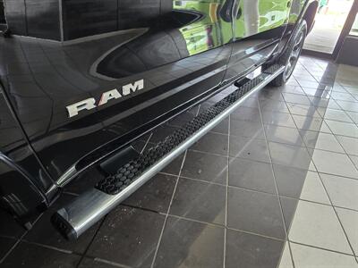 2019 RAM 1500 Laramie CREW CAB 4X4   - Photo 37 - Hamilton, OH 45015