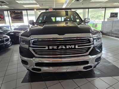 2019 RAM 1500 Laramie CREW CAB 4X4   - Photo 2 - Hamilton, OH 45015