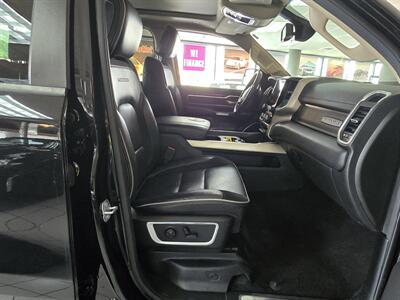 2019 RAM 1500 Laramie CREW CAB 4X4   - Photo 15 - Hamilton, OH 45015