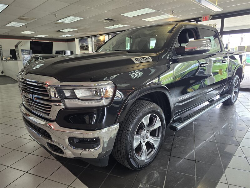 2019 RAM 1500 Laramie CREW CAB 4X4   - Photo 1 - Hamilton, OH 45015