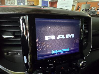 2019 RAM 1500 Laramie CREW CAB 4X4   - Photo 32 - Hamilton, OH 45015