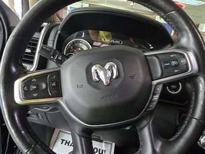 2019 RAM 1500 Laramie CREW CAB 4X4   - Photo 25 - Hamilton, OH 45015