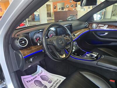 2017 Mercedes-Benz E 300 4DR SEDAN   - Photo 9 - Hamilton, OH 45015