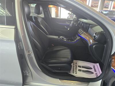 2017 Mercedes-Benz E 300 4DR SEDAN   - Photo 16 - Hamilton, OH 45015