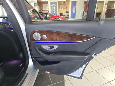 2017 Mercedes-Benz E 300 4DR SEDAN   - Photo 17 - Hamilton, OH 45015