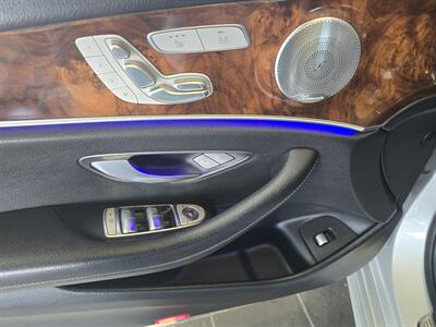 2017 Mercedes-Benz E 300 4DR SEDAN   - Photo 20 - Hamilton, OH 45015