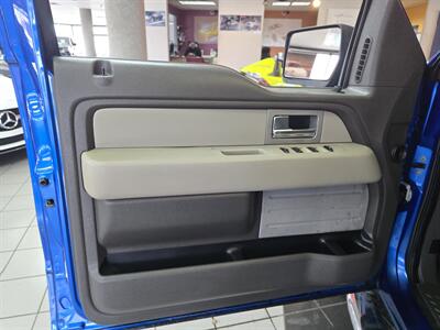 2009 Ford F-150 XLT SUPER CREW 4X4   - Photo 8 - Hamilton, OH 45015