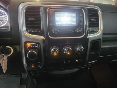2024 RAM 1500 WARLOCK 4DR CREW CAB 4X4   - Photo 20 - Hamilton, OH 45015