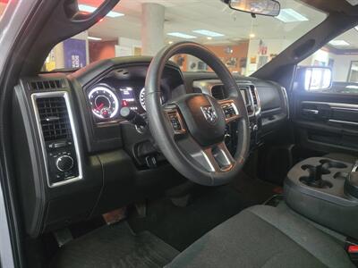 2024 RAM 1500 WARLOCK 4DR CREW CAB 4X4   - Photo 9 - Hamilton, OH 45015
