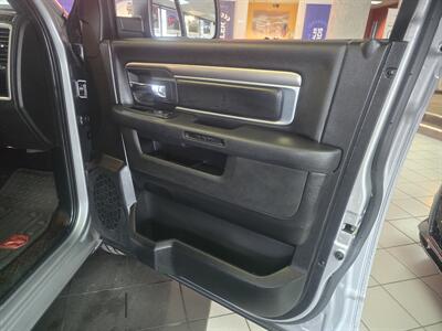 2024 RAM 1500 WARLOCK 4DR CREW CAB 4X4   - Photo 13 - Hamilton, OH 45015