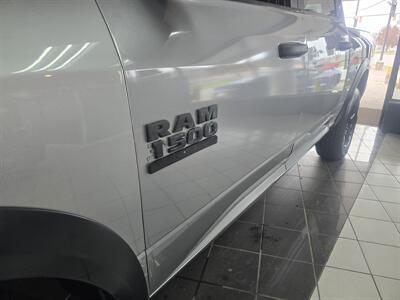 2024 RAM 1500 WARLOCK 4DR CREW CAB 4X4   - Photo 26 - Hamilton, OH 45015
