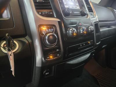 2024 RAM 1500 WARLOCK 4DR CREW CAB 4X4   - Photo 21 - Hamilton, OH 45015