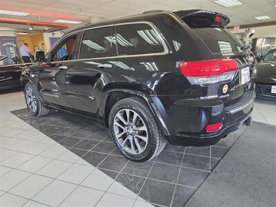 2017 Jeep Grand Cherokee Overland 4DR SUV 4X4   - Photo 6 - Hamilton, OH 45015