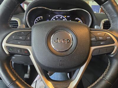 2017 Jeep Grand Cherokee Overland 4DR SUV 4X4   - Photo 28 - Hamilton, OH 45015