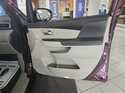 2015 Honda Odyssey EX   - Photo 12 - Hamilton, OH 45015