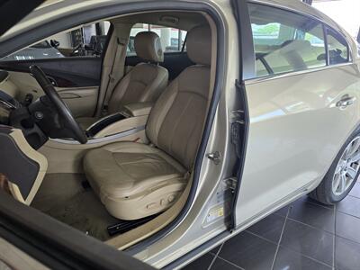2010 Buick LaCrosse CXL 4DR SEDAN - Photo 9 - Hamilton, OH 45015