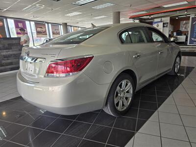 2010 Buick LaCrosse CXL 4DR SEDAN - Photo 4 - Hamilton, OH 45015