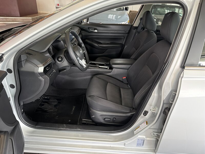 2024 Nissan Altima 2.5 SV 4DR SEDAN - Photo 9 - Hamilton, OH 45015