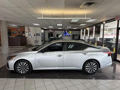 2024 Nissan Altima 2.5 SV 4DR SEDAN - Photo 2 - Hamilton, OH 45015