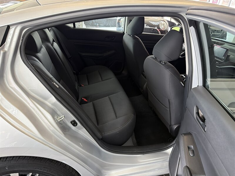 2024 Nissan Altima 2.5 SV 4DR SEDAN - Photo 15 - Hamilton, OH 45015
