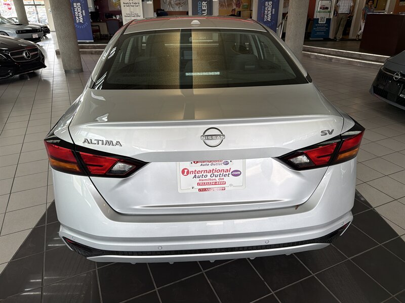 2024 Nissan Altima 2.5 SV 4DR SEDAN - Photo 7 - Hamilton, OH 45015