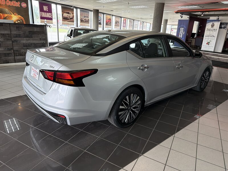 2024 Nissan Altima 2.5 SV 4DR SEDAN - Photo 6 - Hamilton, OH 45015