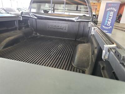 2014 Nissan Frontier SV 4DR EXTENDED CAB   - Photo 22 - Hamilton, OH 45015