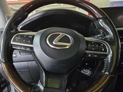 2018 Lexus LX 570 Three-Row 4DR SUV AWD   - Photo 44 - Hamilton, OH 45015