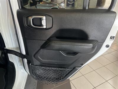 2019 Jeep Wrangler Unlimited Sahara 4X4 4DR JEEP   - Photo 23 - Hamilton, OH 45015
